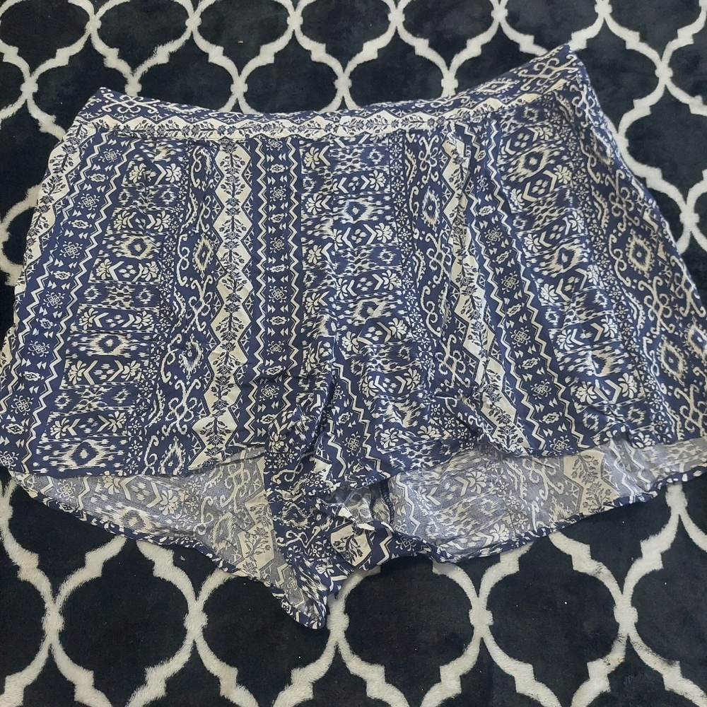 Forever 21 printed‎ shorts 2x